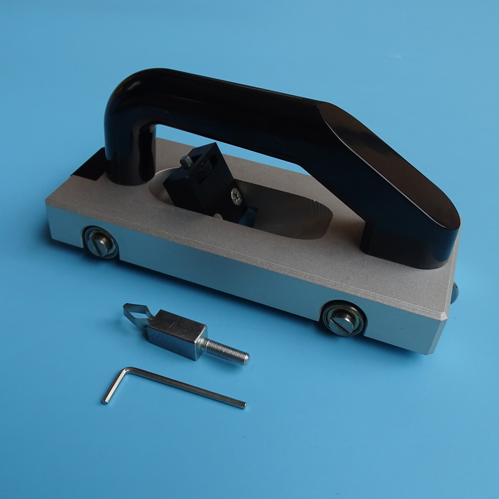 wheeled groover